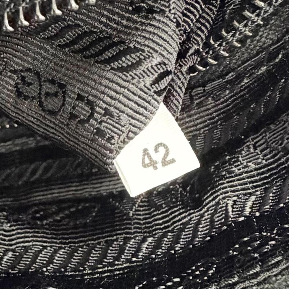 PRADA Bag - Picture 13 of 14